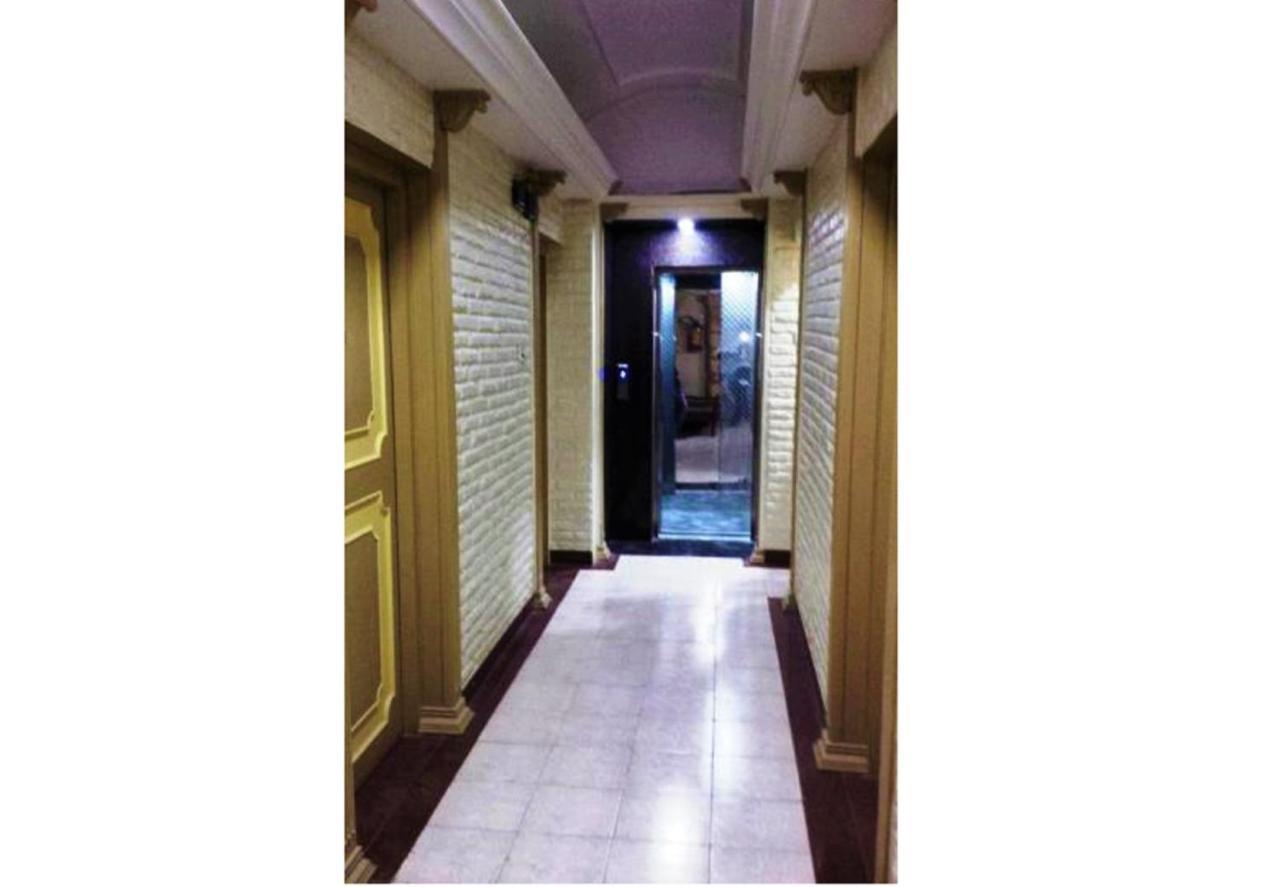Hotel Blue Bird Colaba Mandve Екстер'єр фото