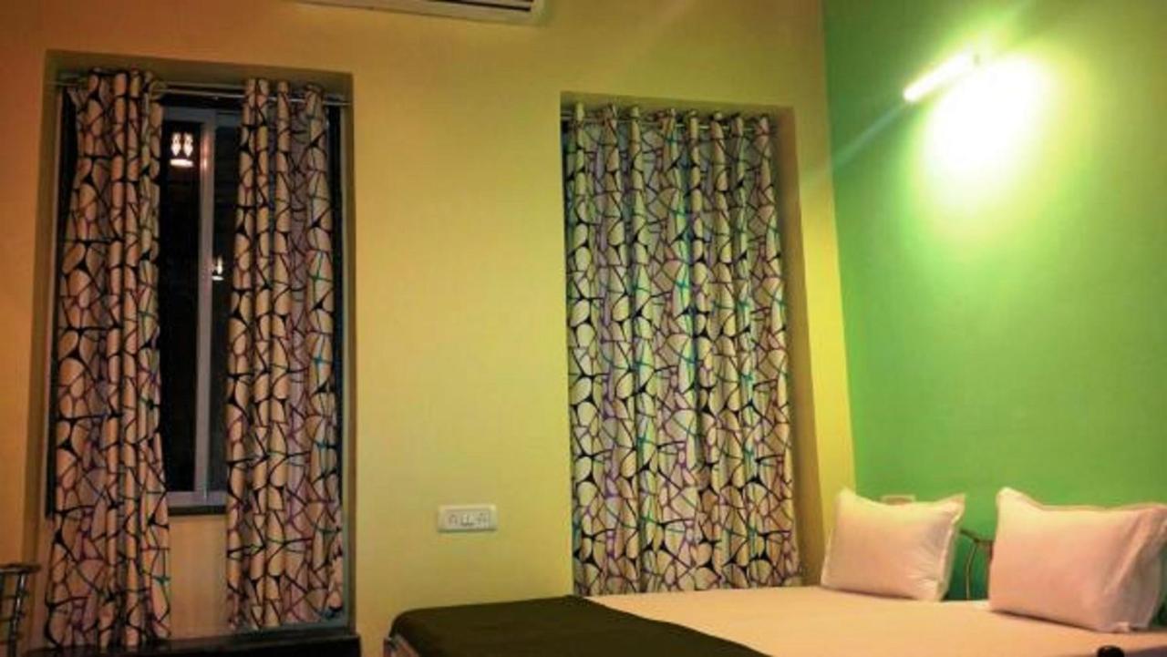 Hotel Blue Bird Colaba Mandve Екстер'єр фото