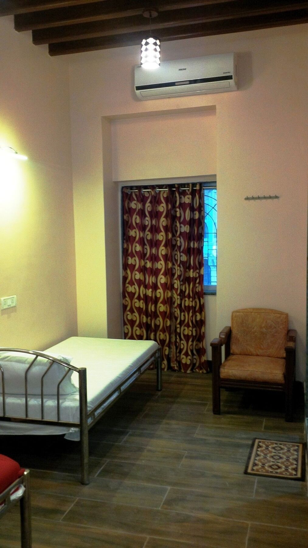 Hotel Blue Bird Colaba Mandve Екстер'єр фото